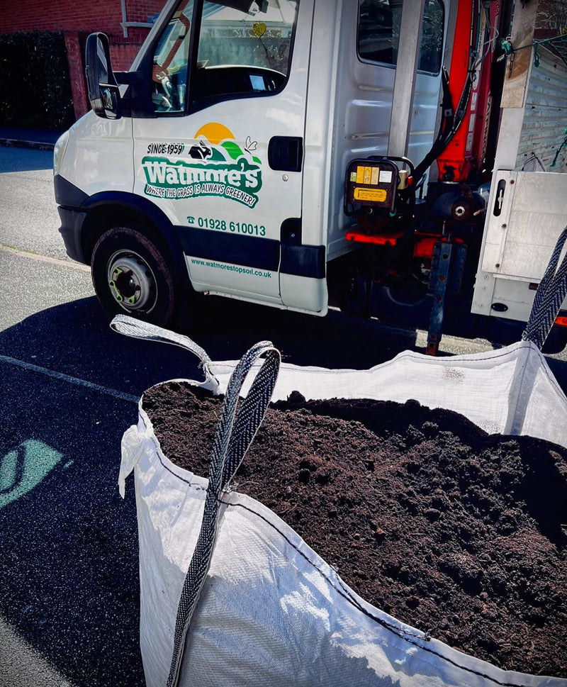 Load image into Gallery viewer, Growers Choice Fruit &amp; Vegetable Compost 850 - 1600 Litre Bag
