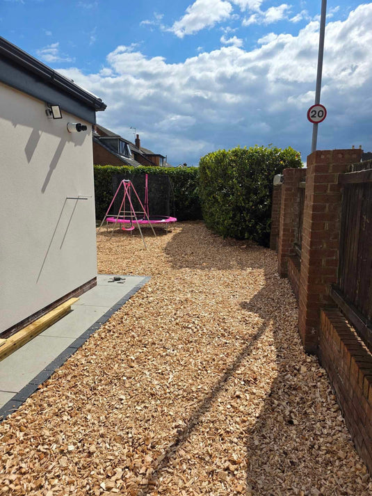 Garden & Play Area Safe Wood Chip Mulch 850 - 1600 Litre Bag