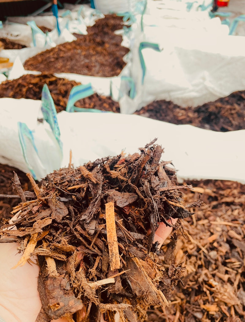 Load image into Gallery viewer, Premium Decorative Tree Bark Mulch 850 - 1600 Litre Bulk Bag
