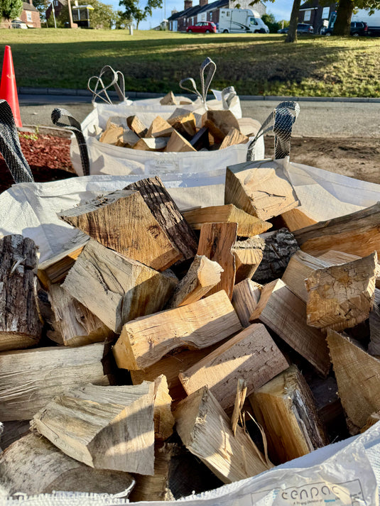 4m3 Transit Tipper Load Seasoned Hardwood Logs
