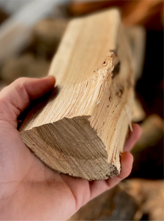 Premium Quality Seasoned Farm Firewood 1.2m3 -1.6m3 Bulk Bags