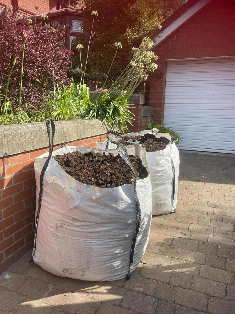 Load image into Gallery viewer, no.1 Soil Improver Mushroom Compost 850 - 1600 Litre Bag
