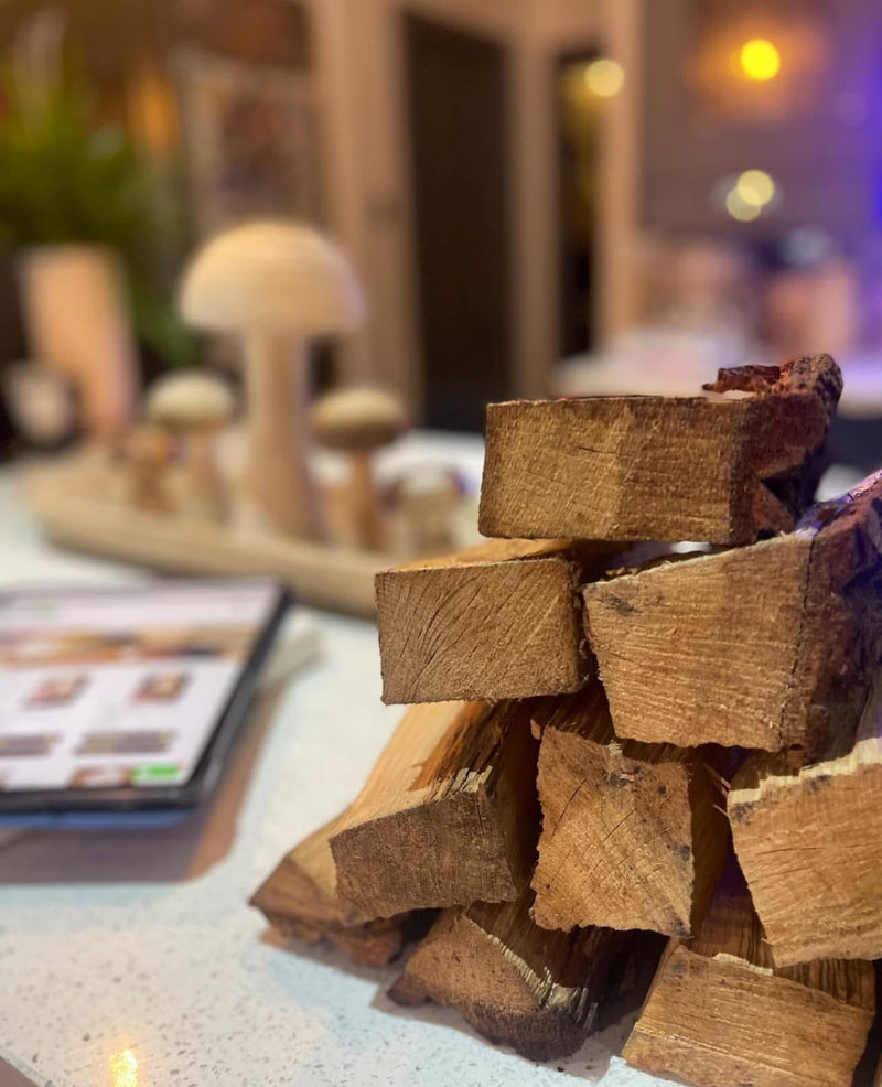 Load image into Gallery viewer, Premium Quality Seasoned Hardwood Firewood Bulk Bags
