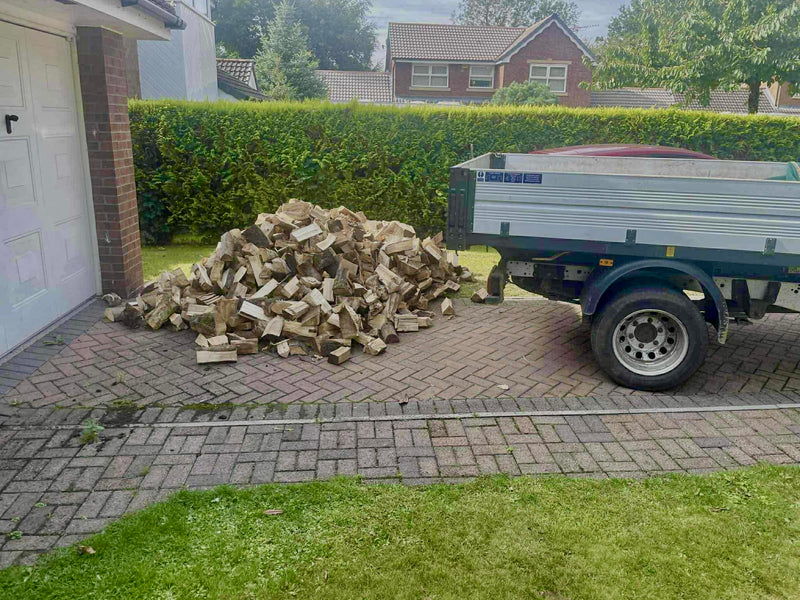 Load image into Gallery viewer, 4m3 Transit Tipper Load Seasoned Hardwood Logs

